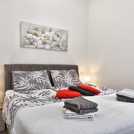 Apartment 20M From Arena Pula Dış mekan fotoğraf