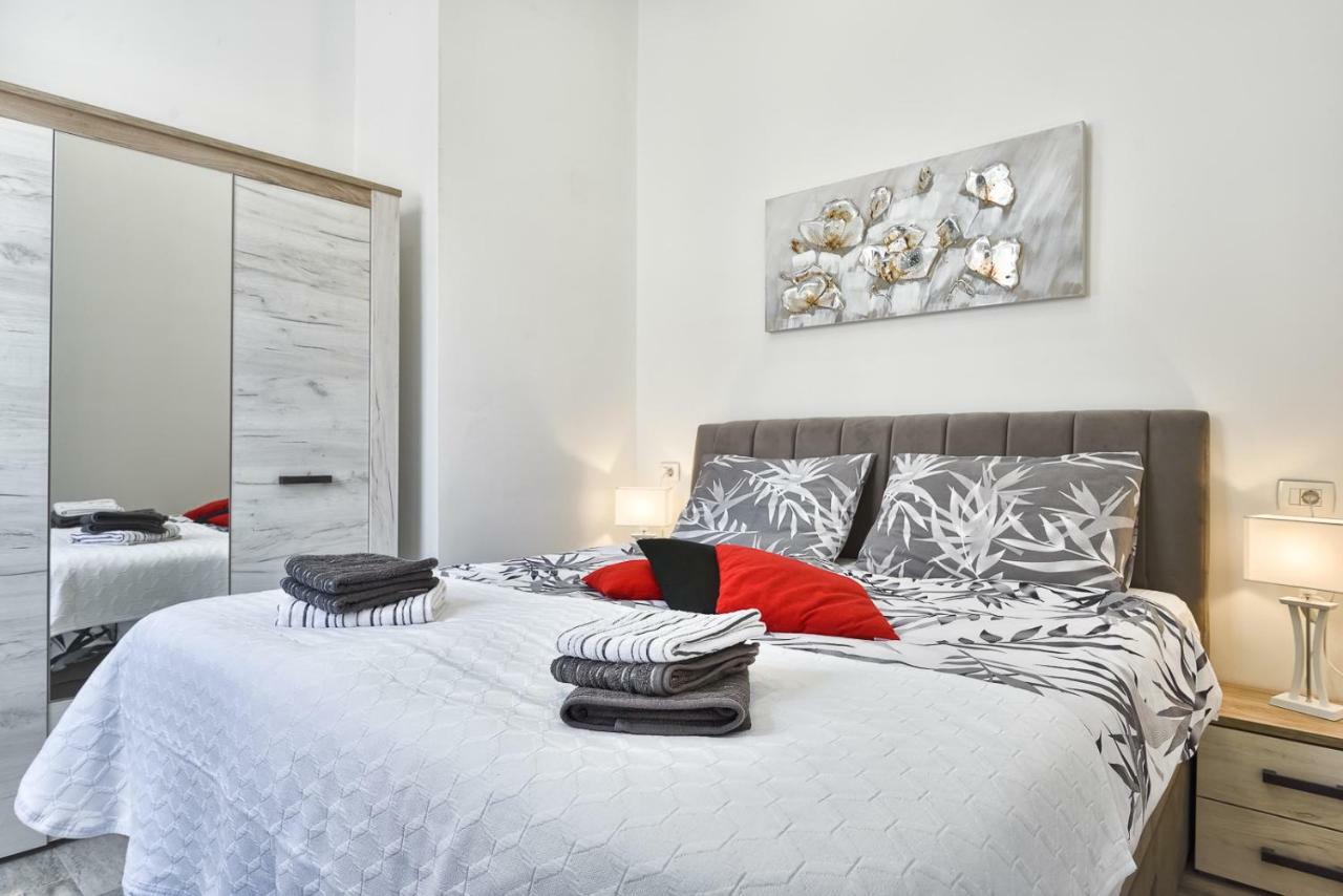 Apartment 20M From Arena Pula Dış mekan fotoğraf