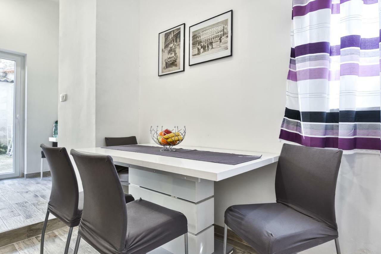 Apartment 20M From Arena Pula Dış mekan fotoğraf
